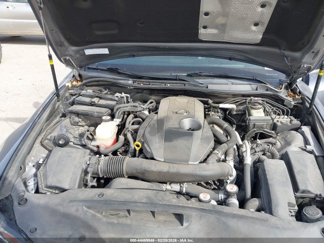 44469946 :رقم المزاد ، JTHBA1D28H5040833 vin ، 2017 Lexus Is 200t مزاد بيع
