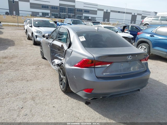 44469946 :رقم المزاد ، JTHBA1D28H5040833 vin ، 2017 Lexus Is 200t مزاد بيع