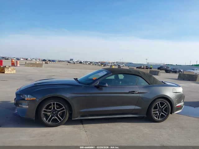 44469961 :رقم المزاد ، 1FATP8UH5J5110124 vin ، 2018 Ford Mustang Ecoboost Premium مزاد بيع