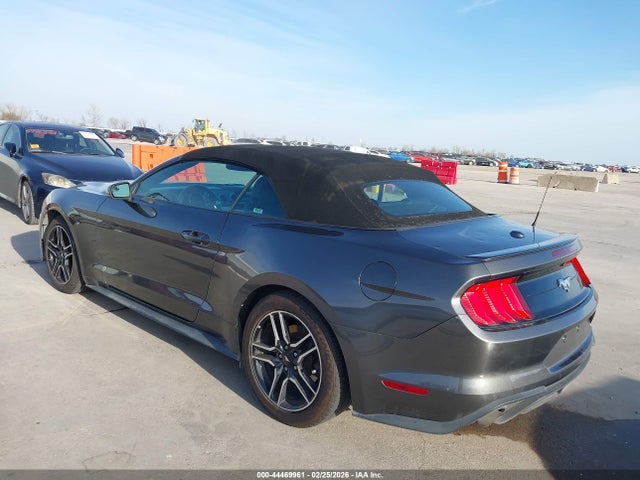 44469961 :رقم المزاد ، 1FATP8UH5J5110124 vin ، 2018 Ford Mustang Ecoboost Premium مزاد بيع