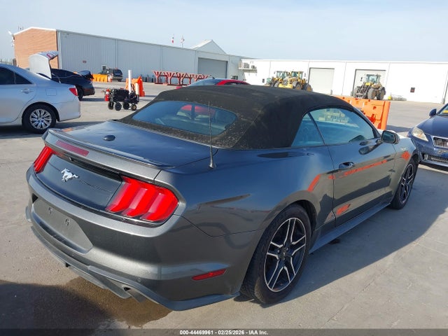 44469961 :رقم المزاد ، 1FATP8UH5J5110124 vin ، 2018 Ford Mustang Ecoboost Premium مزاد بيع