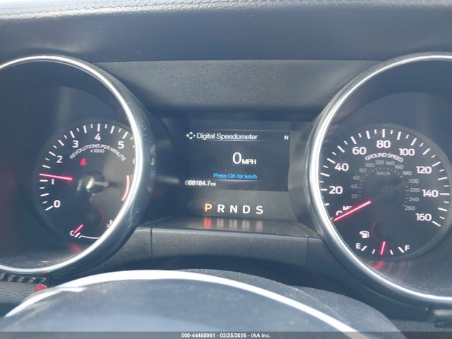 44469961 :رقم المزاد ، 1FATP8UH5J5110124 vin ، 2018 Ford Mustang Ecoboost Premium مزاد بيع