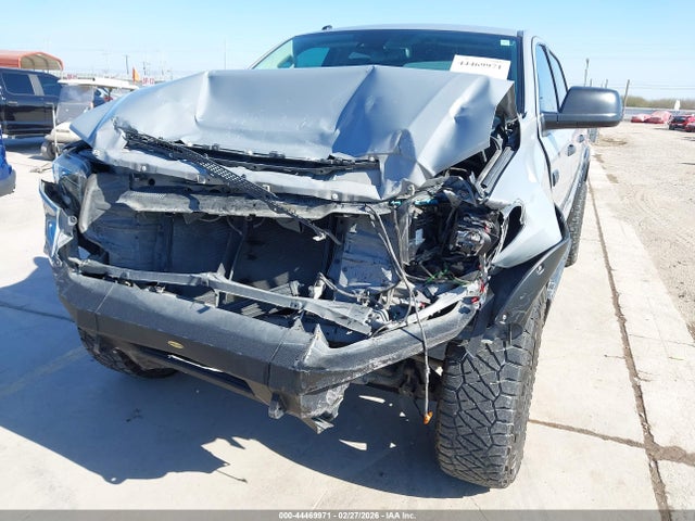 Продажа на аукционе авто 2019 Toyota Tundra Sr5 5.7l V8, vin: 5TFEY5F14KX251223, номер лота: 44469971