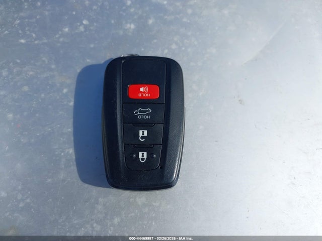 2022 Toyota Rav4 Hybrid Xle მანქანა იყიდება აუქციონზე, vin: 2T3RWRFV6NW130395, აუქციონის ნომერი: 44469987