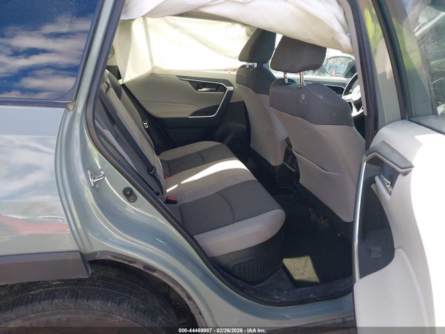 2022 Toyota Rav4 Hybrid Xle მანქანა იყიდება აუქციონზე, vin: 2T3RWRFV6NW130395, აუქციონის ნომერი: 44469987