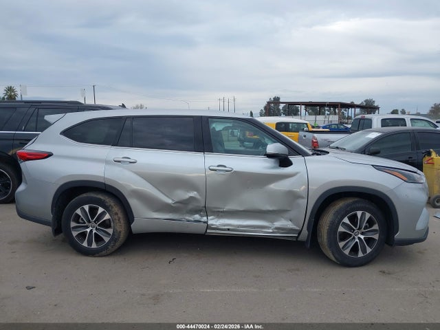 5TDBBRCH3NS550161 Toyota Highlander Hybrid Le