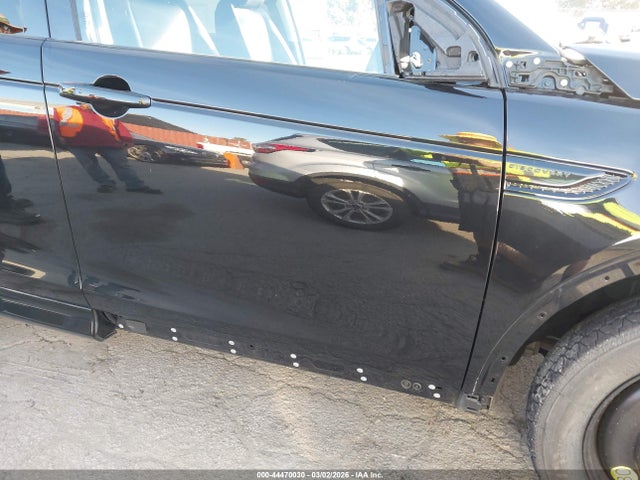 SALCJ2FX3RH348005 Land Rover Discovery Sport Core S