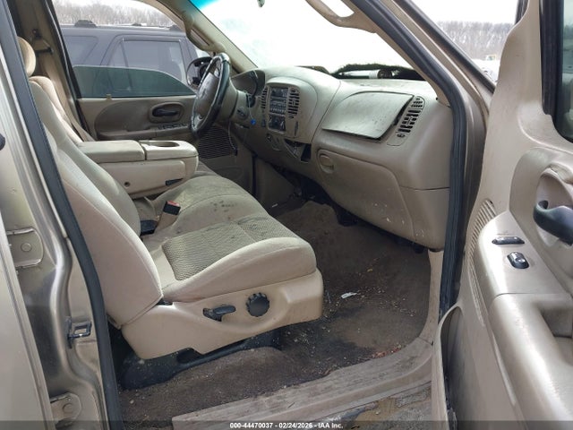 2002 Ford F-150 Lariat/xlt მანქანა იყიდება აუქციონზე, vin: 1FTRW08L32KB51913, აუქციონის ნომერი: 44470037