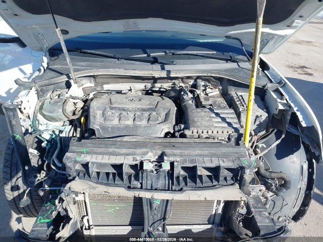 Продажа на аукционе авто 2019 Volkswagen Tiguan 2.0t Se/2.0t Sel/2.0t Sel R-line/2.0t Sel R-line Black, vin: 3VV2B7AX8KM011899, номер лота: 44470050