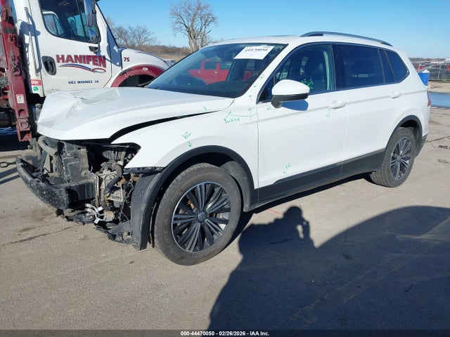 Продажа на аукционе авто 2019 Volkswagen Tiguan 2.0t Se/2.0t Sel/2.0t Sel R-line/2.0t Sel R-line Black, vin: 3VV2B7AX8KM011899, номер лота: 44470050