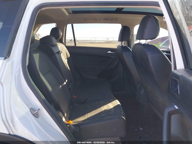 Продажа на аукционе авто 2019 Volkswagen Tiguan 2.0t Se/2.0t Sel/2.0t Sel R-line/2.0t Sel R-line Black, vin: 3VV2B7AX8KM011899, номер лота: 44470050