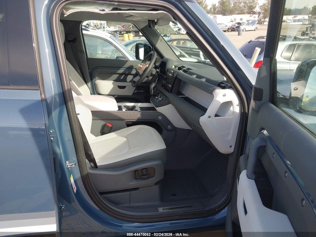 SALEJ7EU0S2464378 Land Rover Defender 110 P400 S