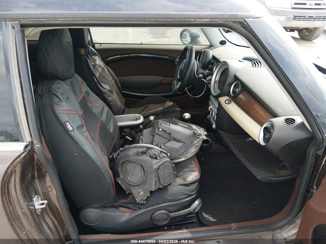 2008 MINI COOPER S CLUBMAN WMWMM33538TP71154 Photo 4
