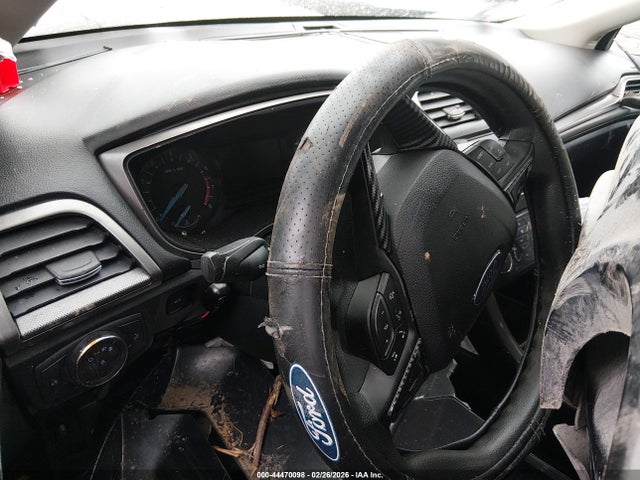 44470098 :رقم المزاد ، 3FA6P0H76HR369731 vin ، 2017 Ford Fusion Se مزاد بيع