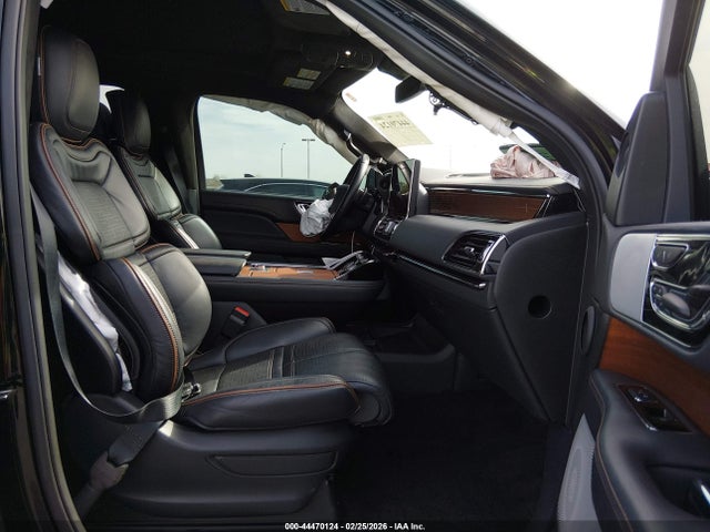 5LMJJ3TG2REL21736 Lincoln Navigator Black Label L