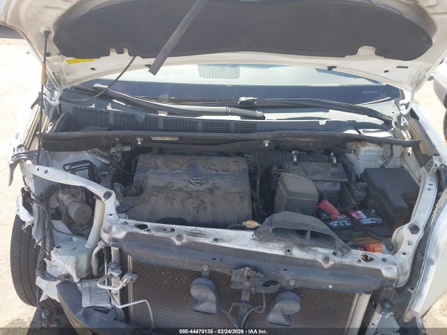 5TDKK3DC8ES519827 Toyota Sienna Le V6 8 Passenger