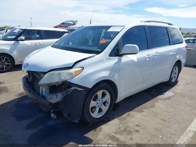5TDKK3DC8ES519827 Toyota Sienna Le V6 8 Passenger