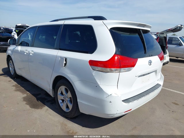 5TDKK3DC8ES519827 Toyota Sienna Le V6 8 Passenger