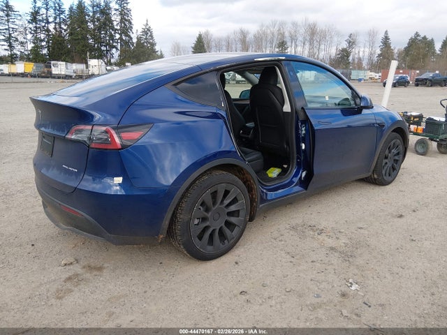 7SAYGAEE1SF240173 Tesla Model Y Long Range Dual Motor All-wheel Drive
