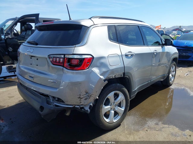 Jeep Compass Latitude 4x4 2018 3C4NJDBB1JT485374 Image 4