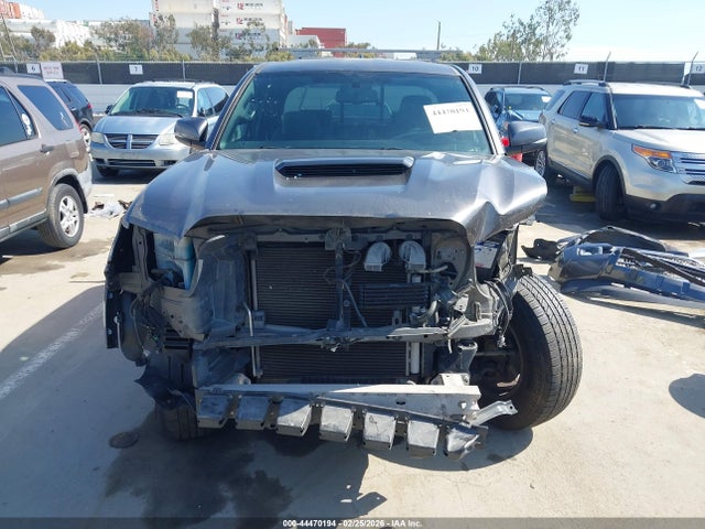 5TFRZ5CN5GX015824 Toyota Tacoma Trd Sport