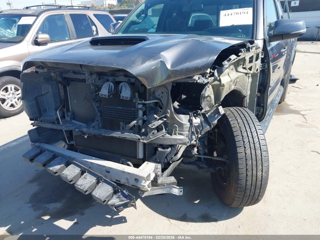 5TFRZ5CN5GX015824 Toyota Tacoma Trd Sport