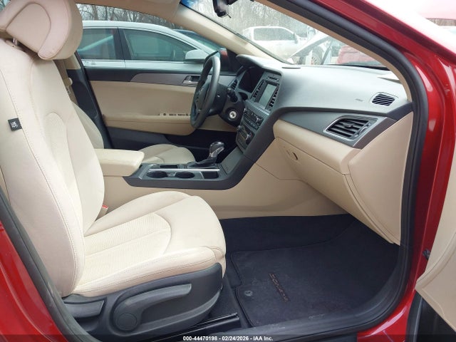 2016 Hyundai Sonata Se მანქანა იყიდება აუქციონზე, vin: 5NPE24AF1GH271737, აუქციონის ნომერი: 44470198