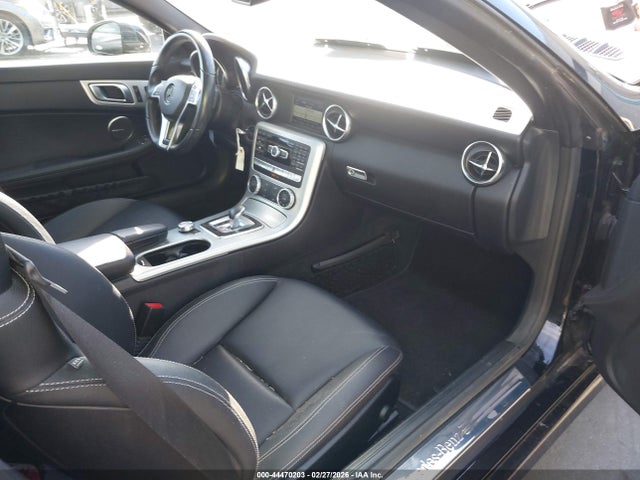2016 Mercedes-benz Slk 300 მანქანა იყიდება აუქციონზე, vin: WDDPK3JA0GF124896, აუქციონის ნომერი: 44470203