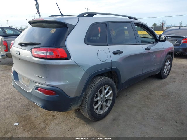 1C4PJMAB9GW164549 Jeep Cherokee Sport