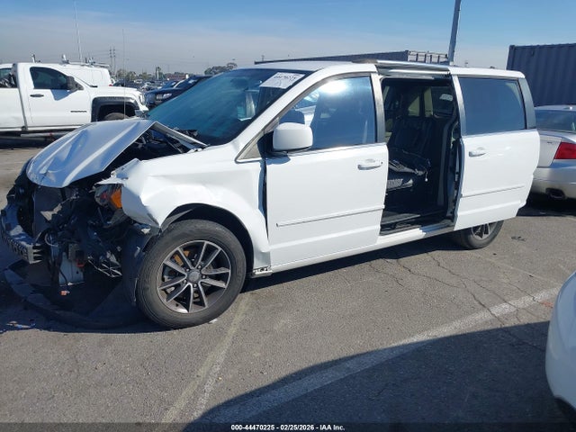 Dodge Grand Caravan Sxt 2017 2C4RDGCG8HR651360 Image 2