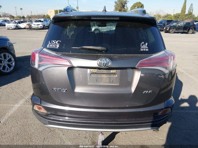 Toyota Rav4 Xle 2016 JTMWFREV1GJ073108 Image 16