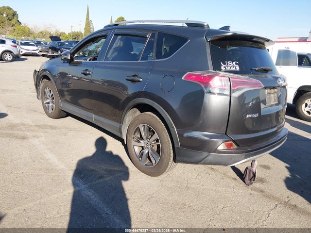 Toyota Rav4 Xle 2016 JTMWFREV1GJ073108 Image 3