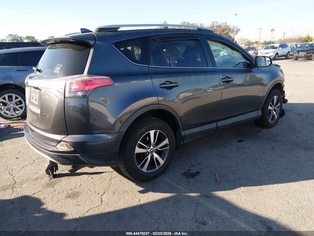 Toyota Rav4 Xle 2016 JTMWFREV1GJ073108 Image 4