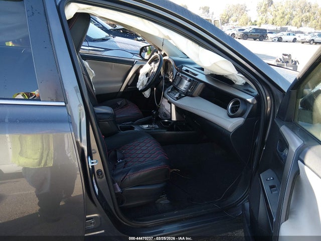Toyota Rav4 Xle 2016 JTMWFREV1GJ073108 Image 5