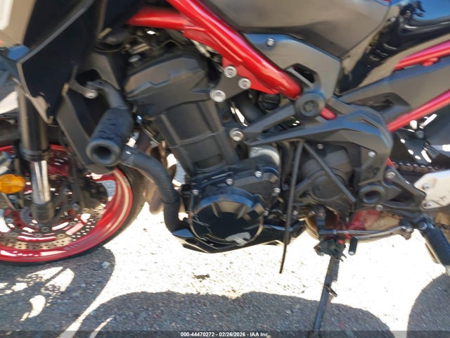 ML5ZRDF11RDA71974 Kawasaki Zr900 F