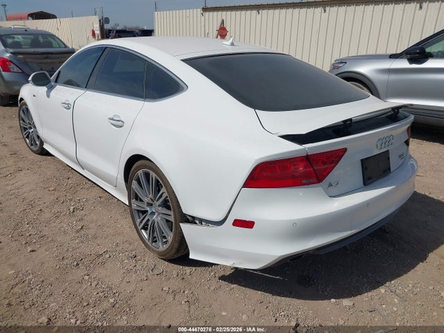 2015 AUDI A7 WAU2GAFC0FN024819 Photo 2