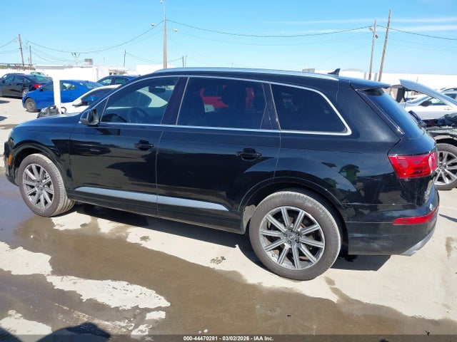 WA1LHAF77JD033906 Audi Q7 2.0t Premium
