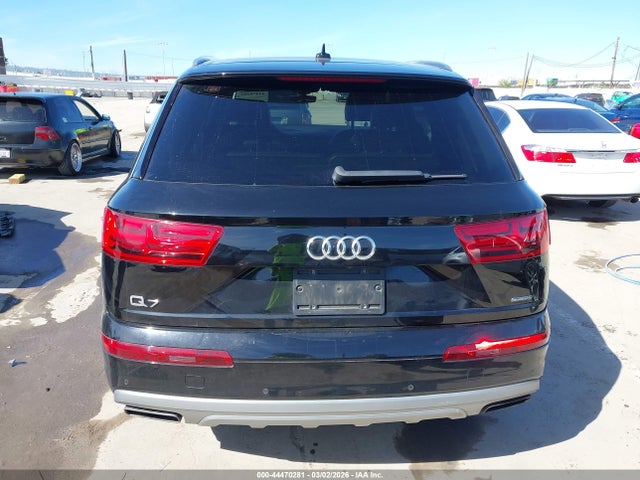 WA1LHAF77JD033906 Audi Q7 2.0t Premium