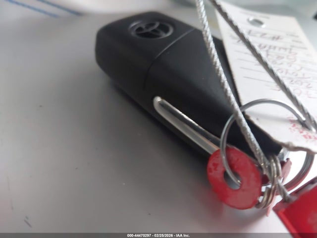 JTDB4MEE4T3033742 Toyota COROLLA LE