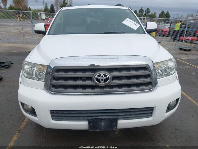 Aukcja sprzedaży 2015 Toyota Sequoia Sr5 5.7l V8, vin: 5TDZY5G1XFS056688, numer aukcji: 44470312