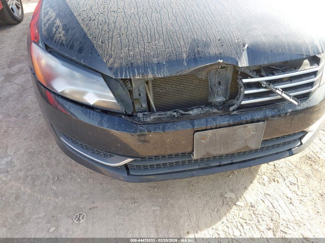 44470333 :رقم المزاد ، 1VWBH7A39DC131934 vin ، 2013 Volkswagen Passat 2.5l Se مزاد بيع