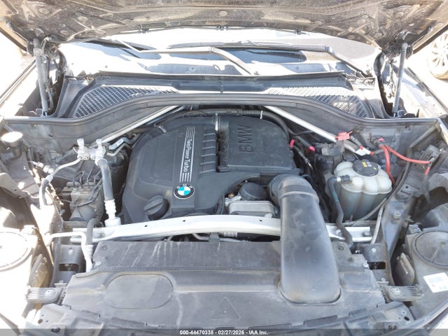 2017 BMW X5 5UXKR0C50H0U50991 Photo 9