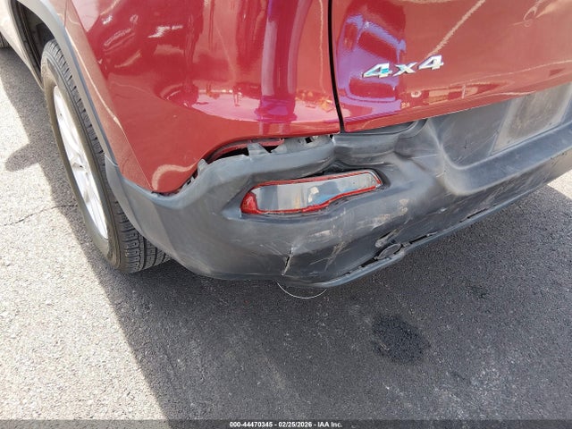 1C4PJMCB1GW162212 Jeep Cherokee Latitude