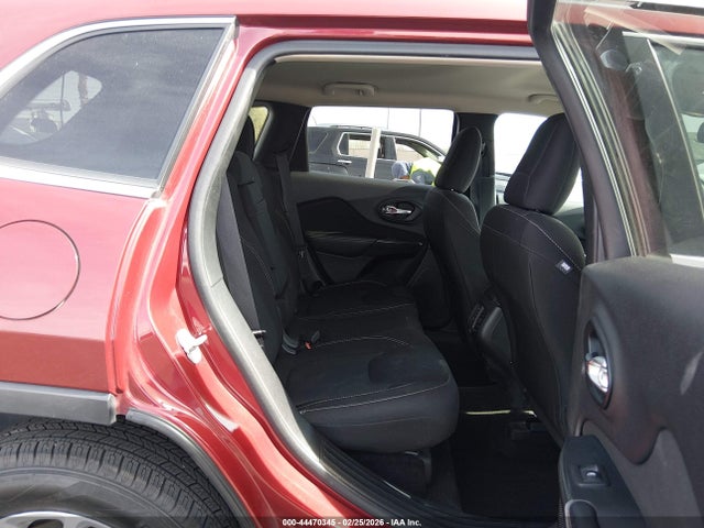 1C4PJMCB1GW162212 Jeep Cherokee Latitude