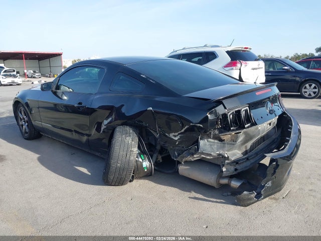 2013 FORD MUSTANG 1ZVBP8AMXD5211684 Photo 2