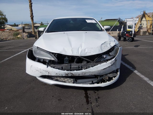 Продаж на аукціоні авто 2015 Chrysler 200 Lx, vin: 1C3CCCFB8FN664044, номер лоту: 44470393