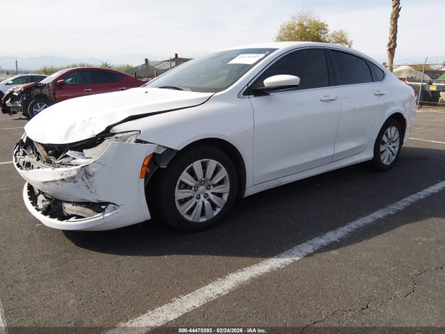 Продаж на аукціоні авто 2015 Chrysler 200 Lx, vin: 1C3CCCFB8FN664044, номер лоту: 44470393