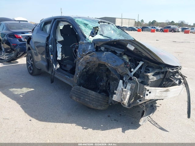 2018 TOYOTA C-HR NMTKHMBX1JR004204