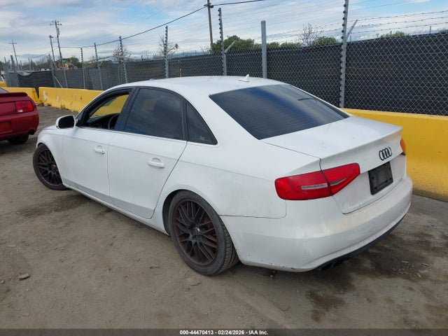 2013 AUDI A4 WAUEFAFL3DN009826 Photo 2