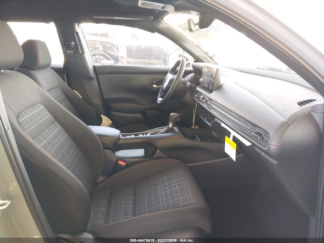 3CZRZ1H51TM724729 Honda Hr-v 2wd Sport